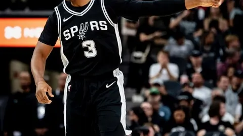 电动船舶应用加速：300公里内、3000载重吨以下客货运场景的全新机遇